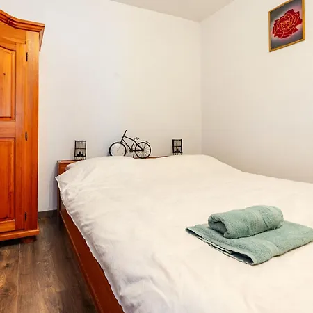 Meadow Hill Zrnovo
