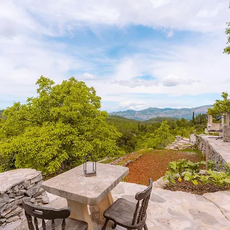 Meadow Hill Zrnovo