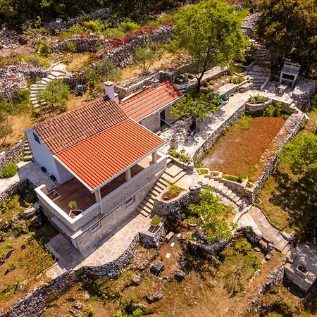 Meadow Hill Tatil Evi